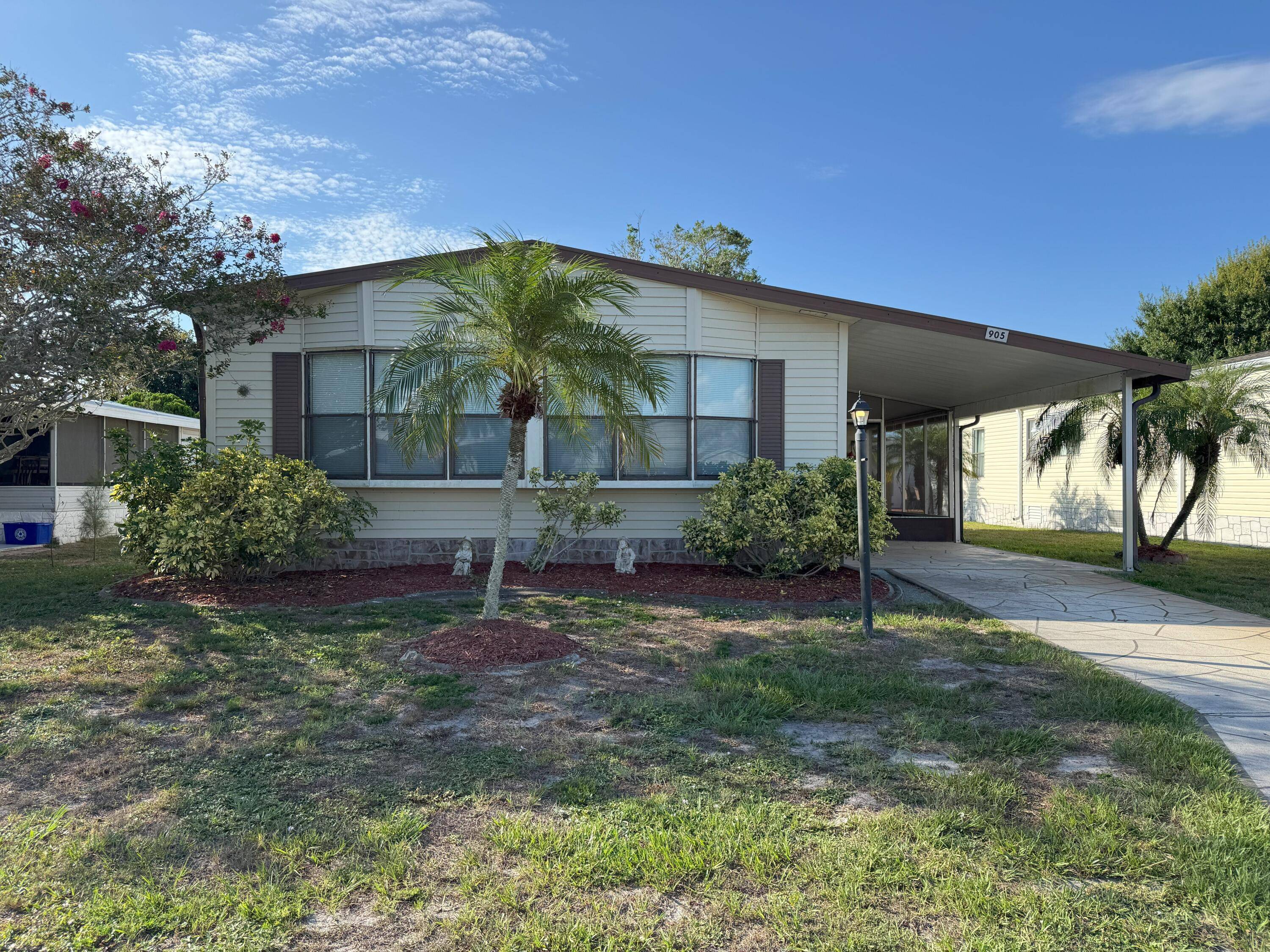 Beautifully, well maintained home get away, awaits the next family fun escape.
