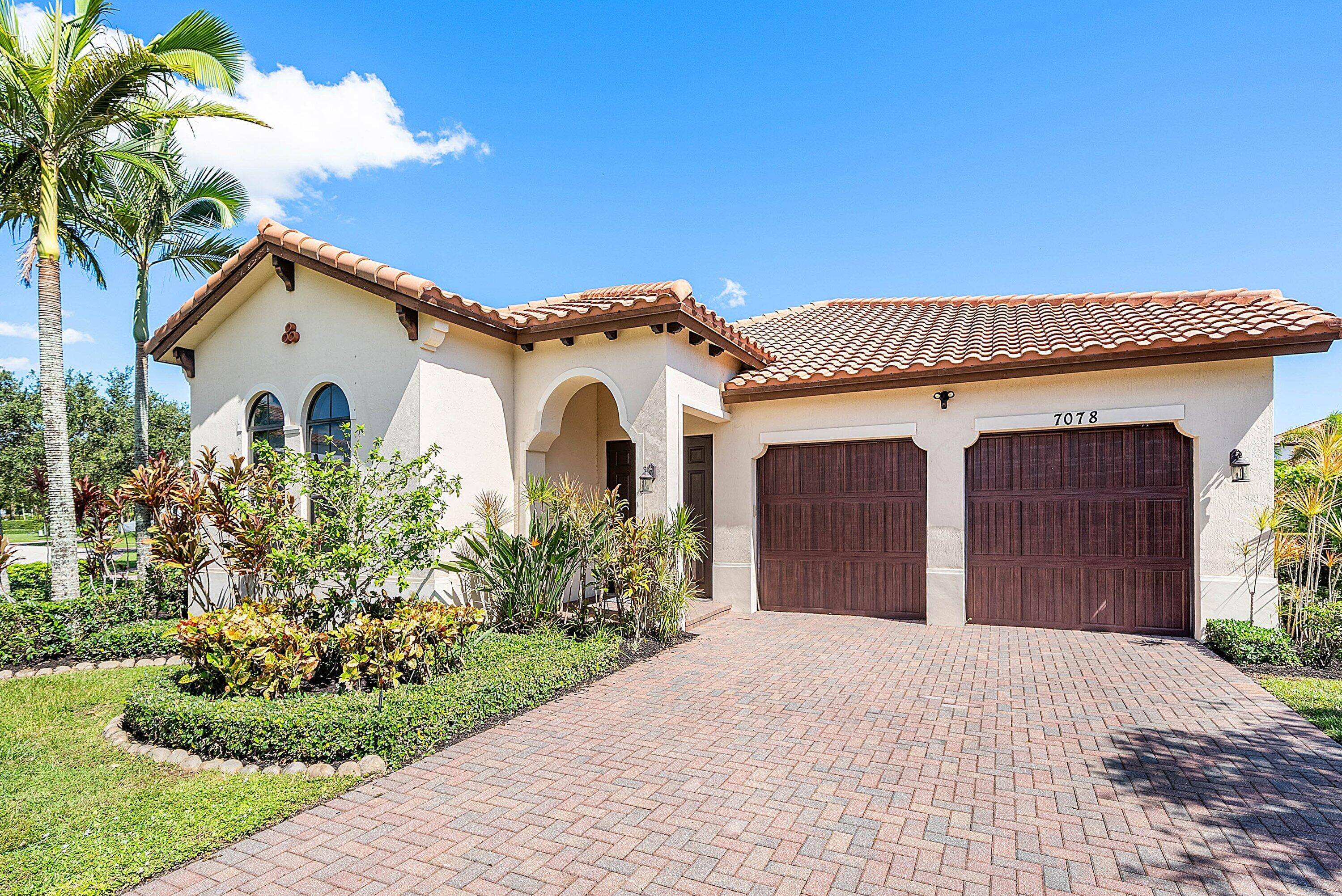 Do not miss this beautiful, light, bright, airy 2013 built single story lakefront home on a spacious.