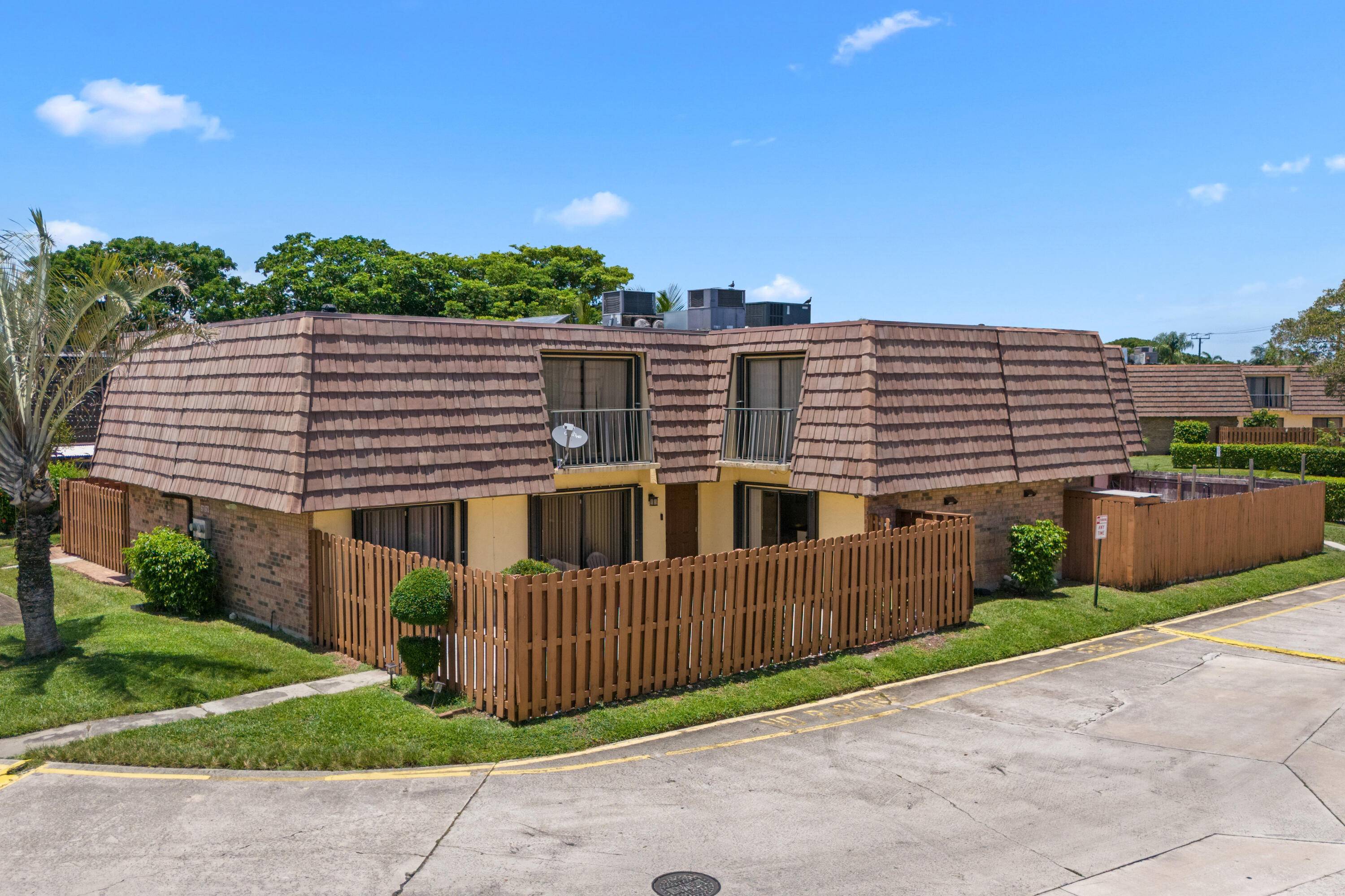 Welcome to this beautifully upgraded 3 bed, 2.