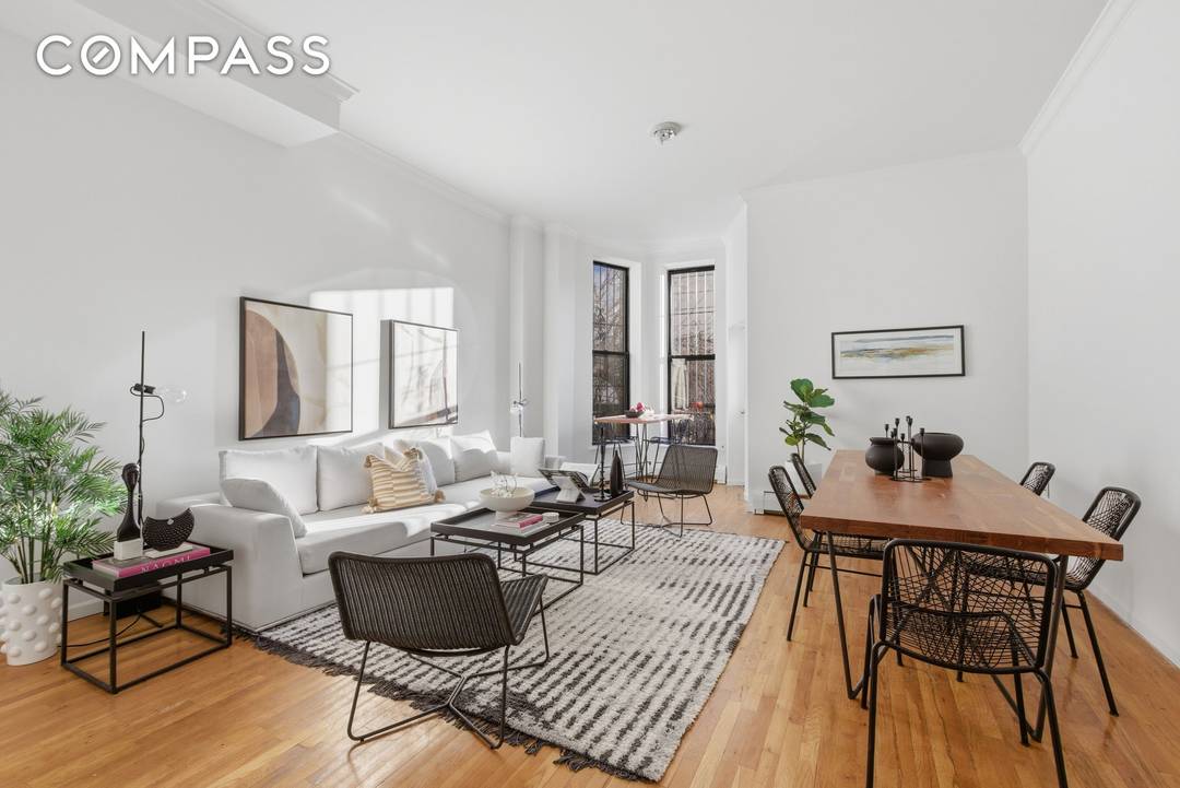 Prime Central Harlem 3 Unit Townhouse 3, 840 SF This 3, 840 square foot, three unit townhouse offers an exceptional opportunity for both end users and investors in the heart ...