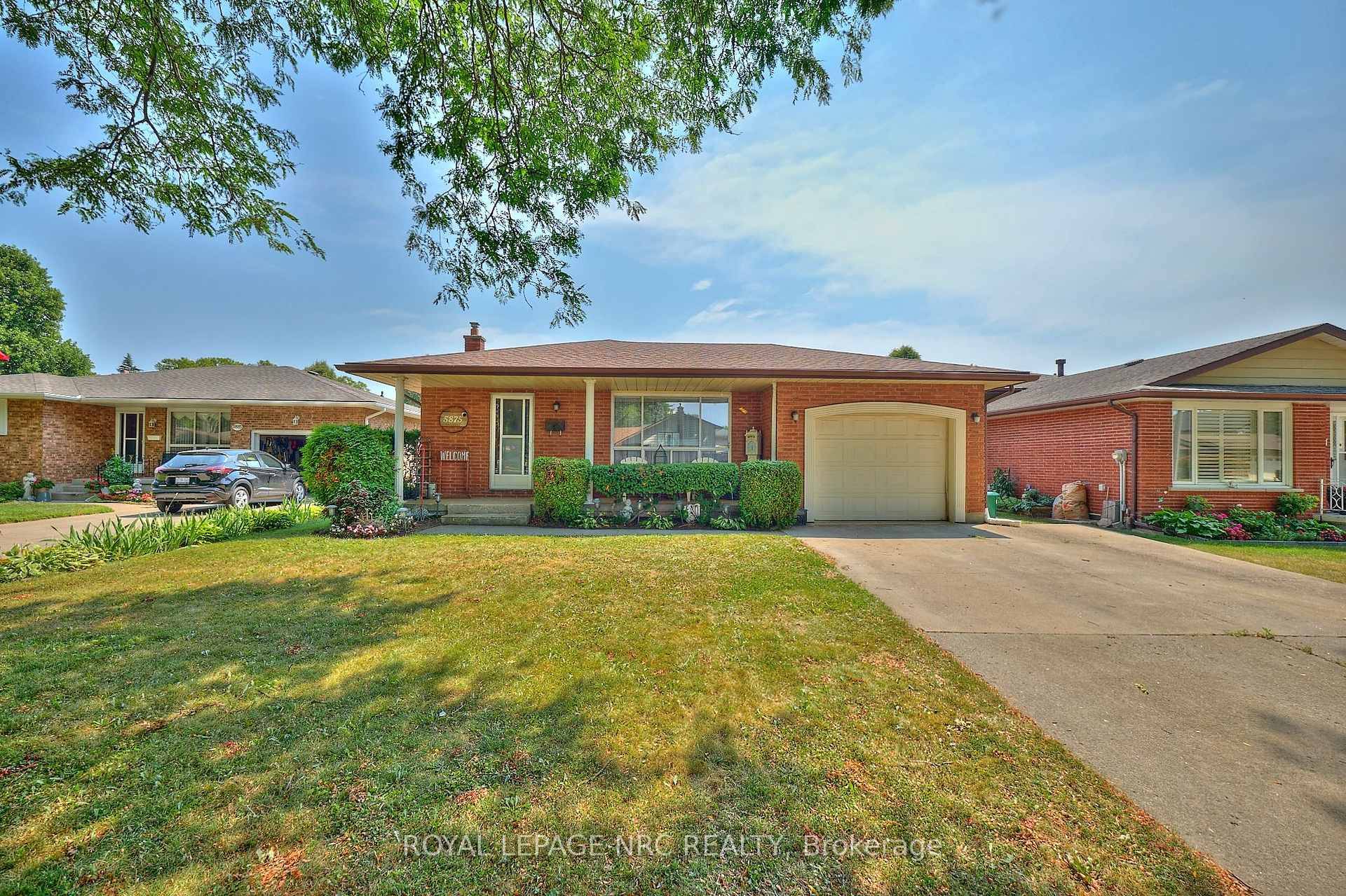 Spacious 4 Level Back Split in Sought After North End Niagara Falls !