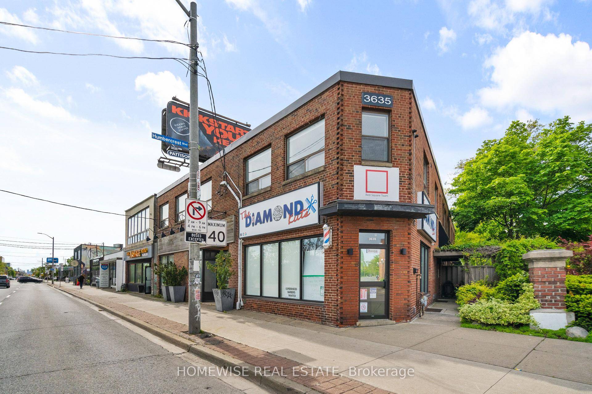 Modern 1 Bedroom Apartment in the Heart of Bloor West Village.