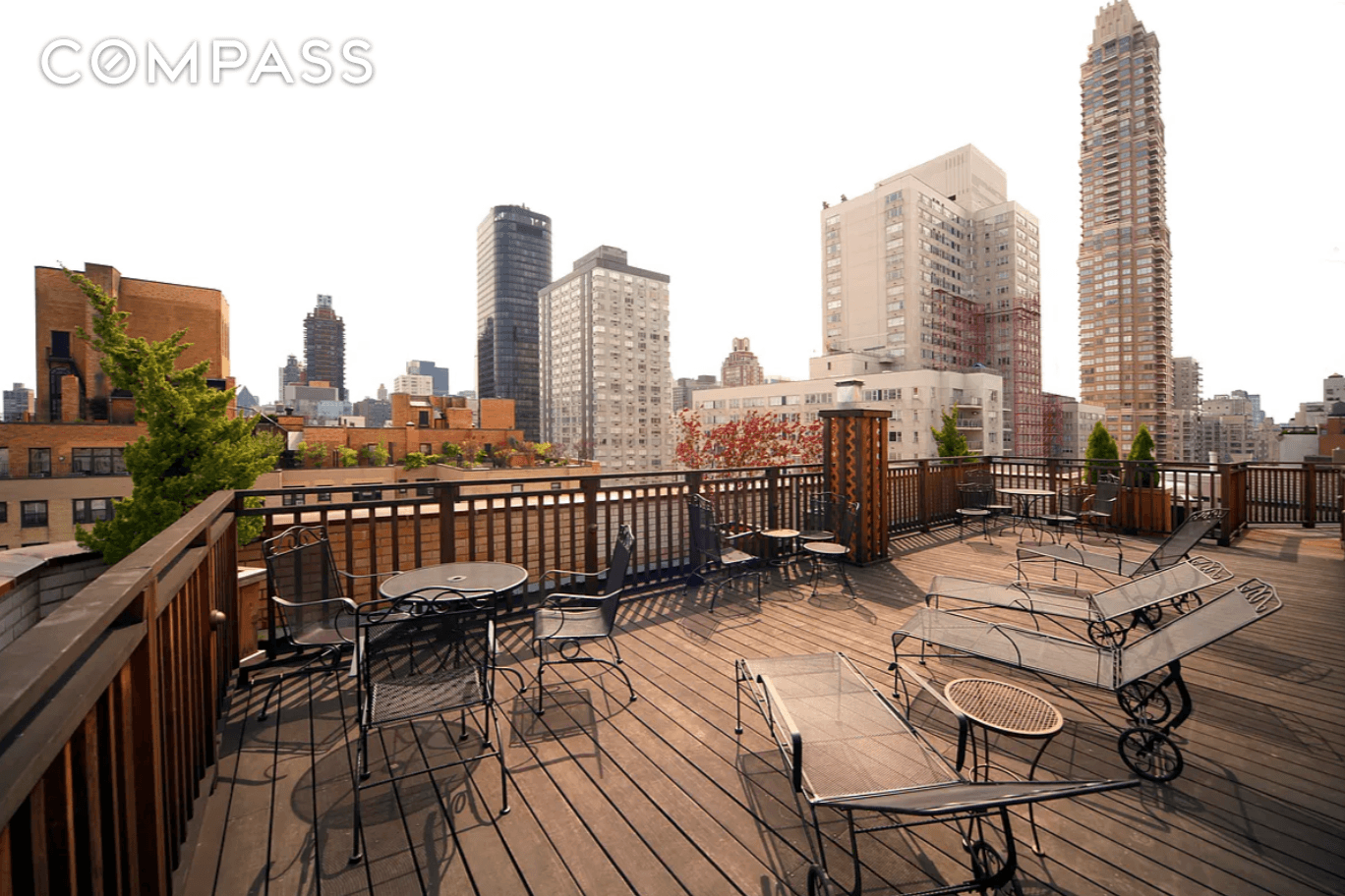 SPONSOR UNIT NO BOARD APPROVAL REQUIRED Renovation in Progress This jumbo 1 bed 1 bath apartment with a dining alcove is in the process of being gut renovated all that's ...