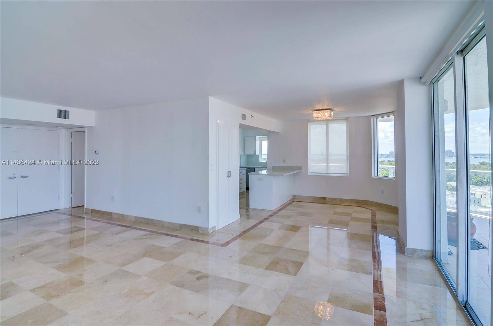 Amazing ocean and Intercostal views from this 3 bedroom 2 bathroom condo, private elevator and foyer entrance.