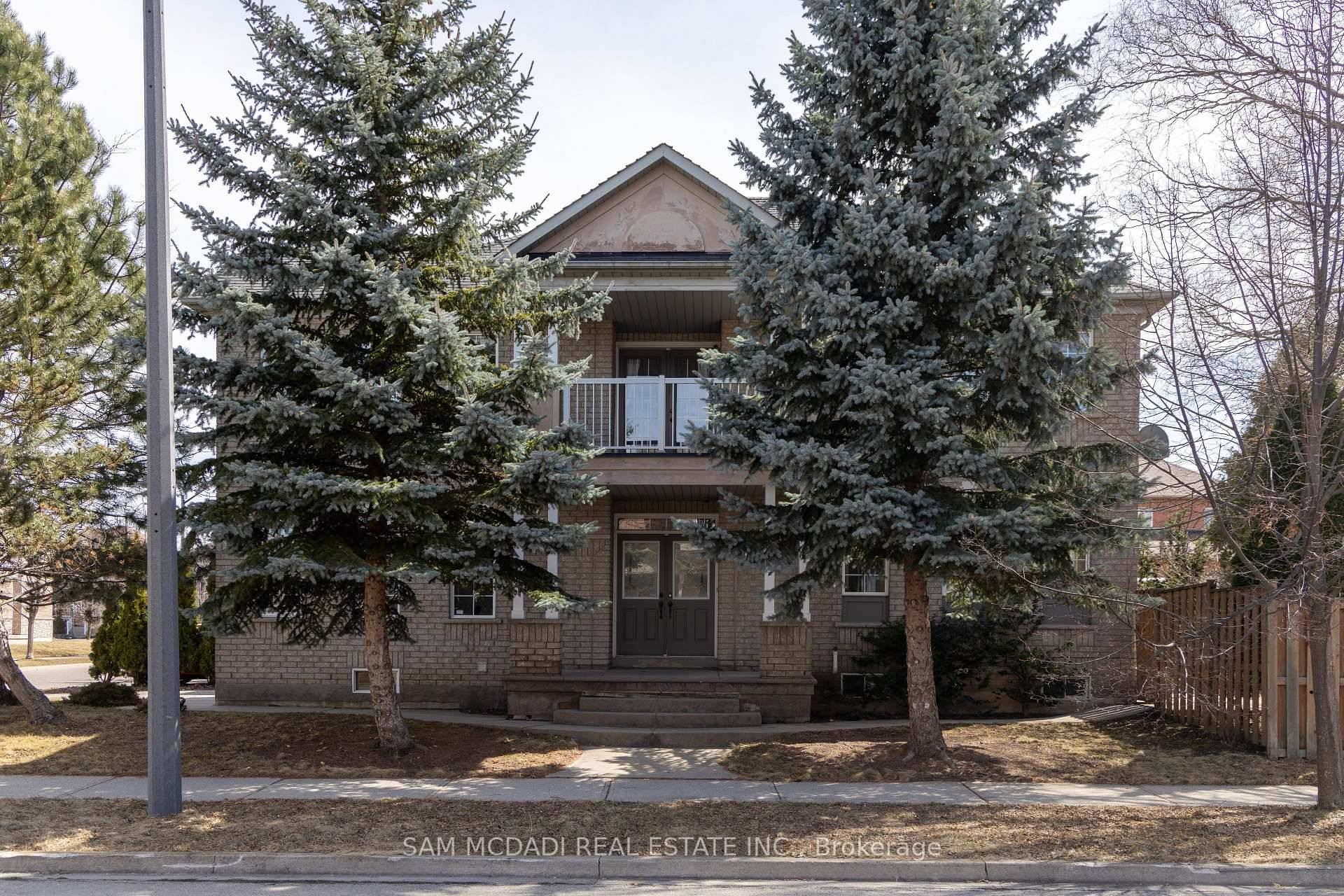 Nestled in the heart of Churchill Meadows, this 3 2 Bedroom, 4 Bathroom home sits on a large 56x68.