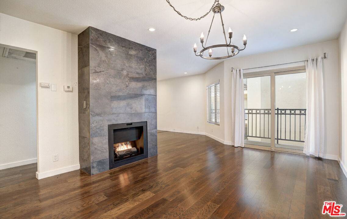 141 S Clark Dr 1BR Beverly Grove La