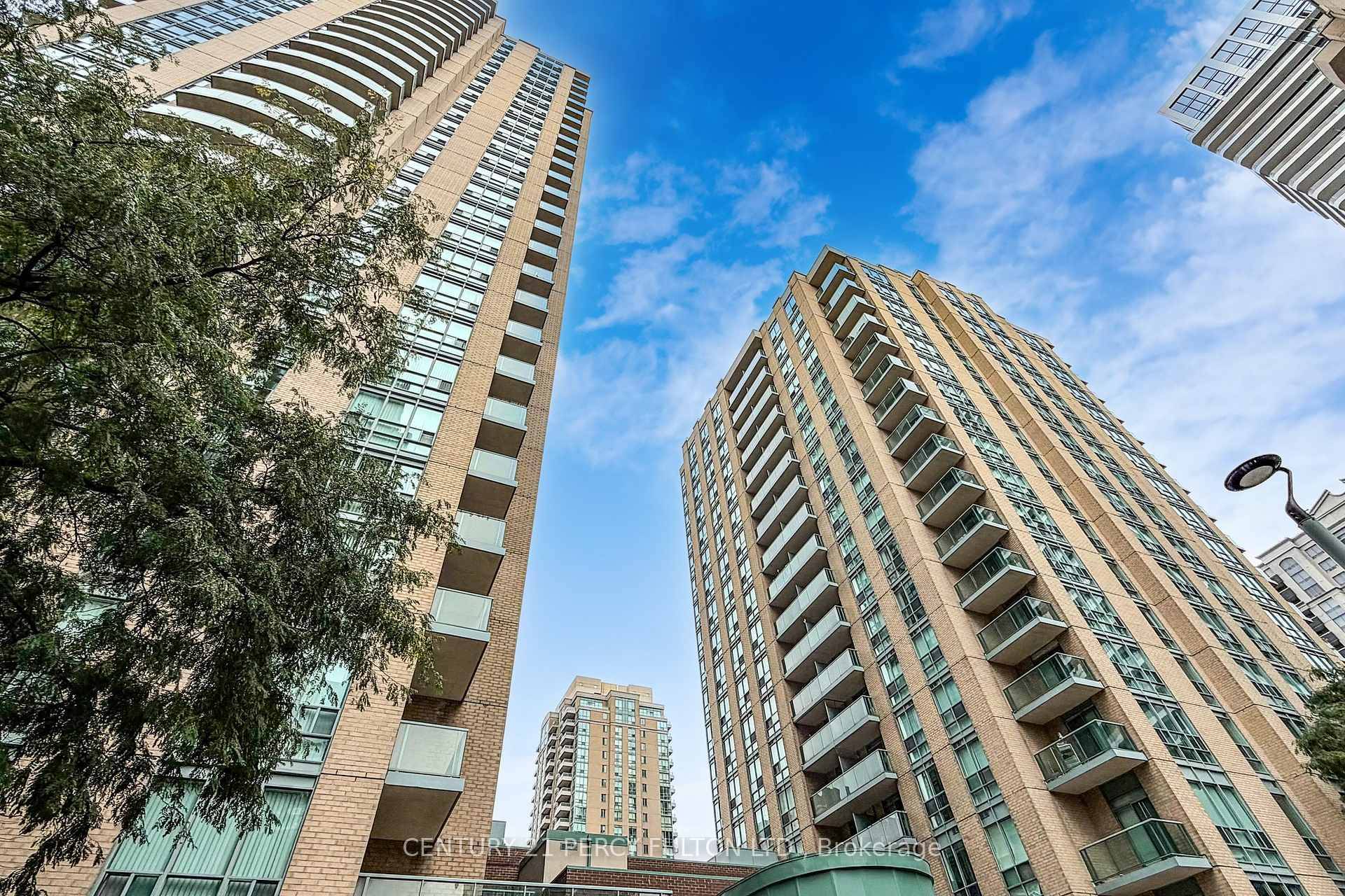 Great Schools Subway 2 Bdrms Corner Unit Condo W Fantastic Unobstructed Ne View 26th Flr !