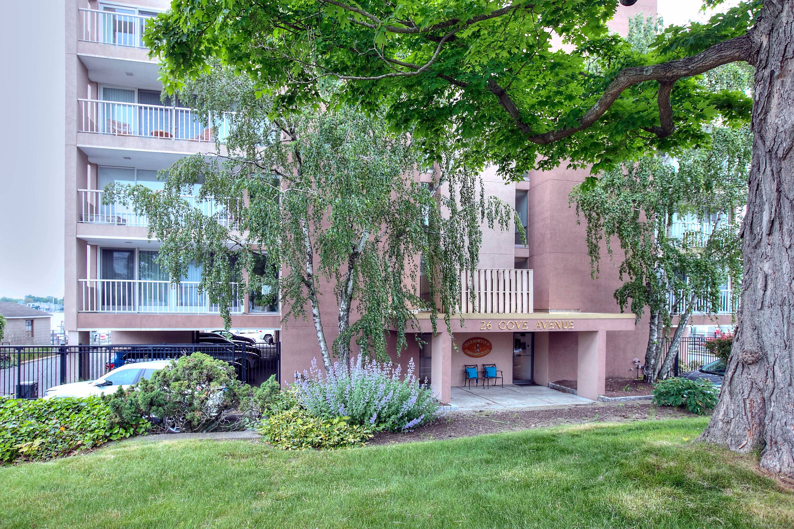 Welcome to your dream home a beautifully appointed, direct waterfront ranch style condo with sweeping views of the picturesque Norwalk Harbor.