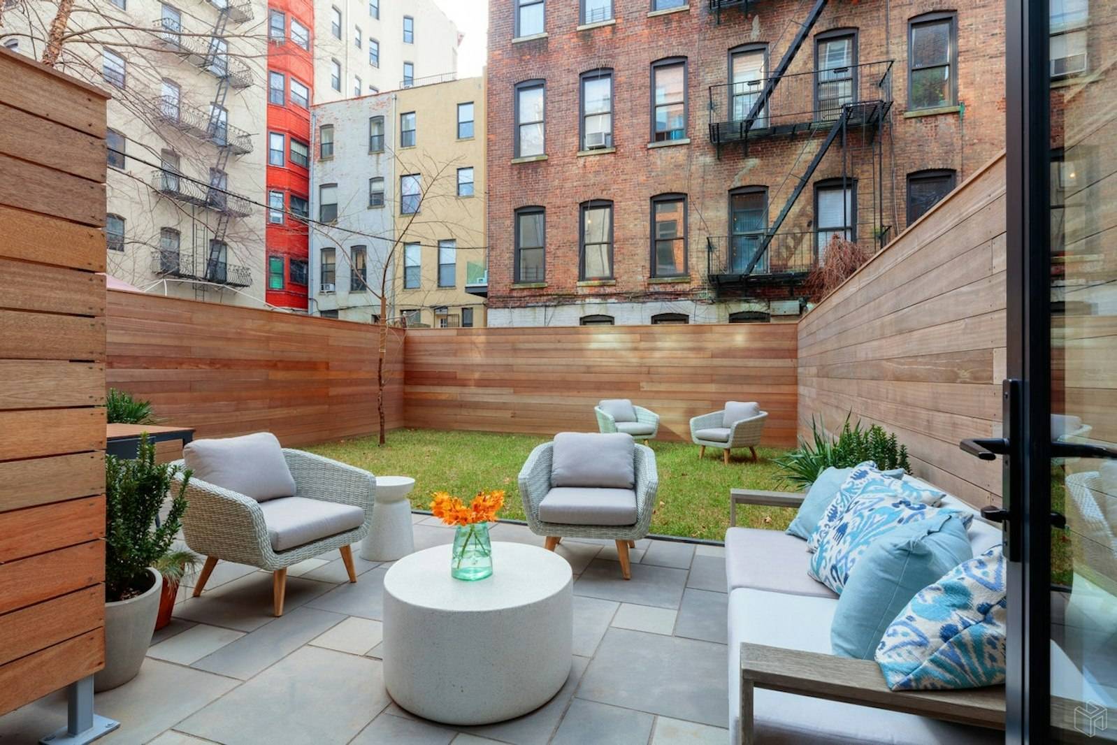 Live the Dream in This Luxurious Hamilton Heights Duplex with Private Backyard !