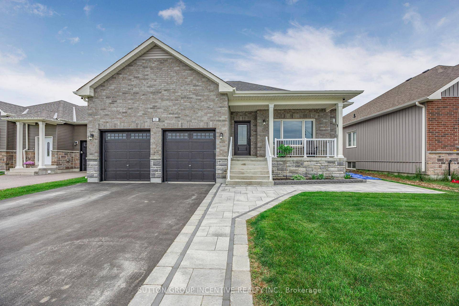 Looking for a great family home in Elmvale with plenty of space ?