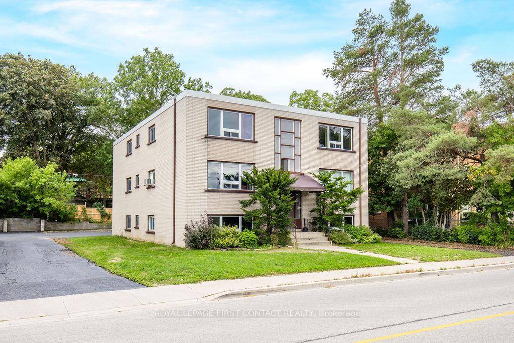 6 Plex Investment Opportunity in Barrie !