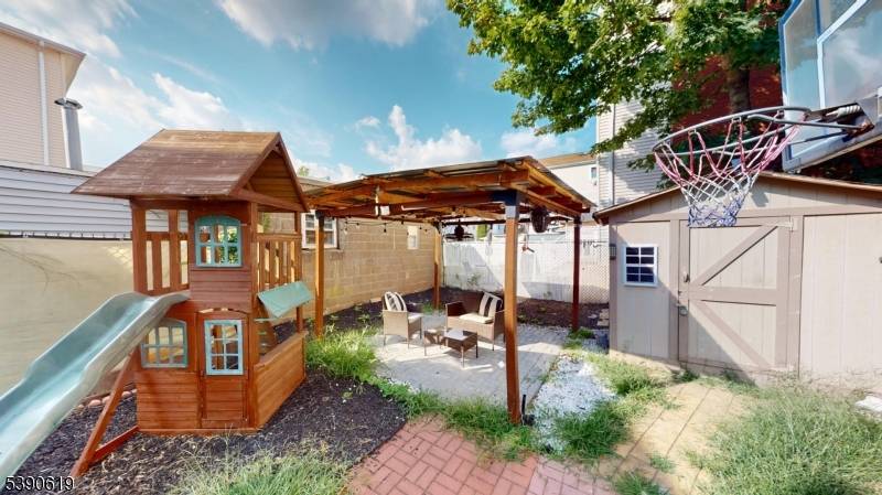 Two Family Home Near Branch Brook Park Discover an unbeatable rental opportunity in Newark's desirable Branch Brook Park area.