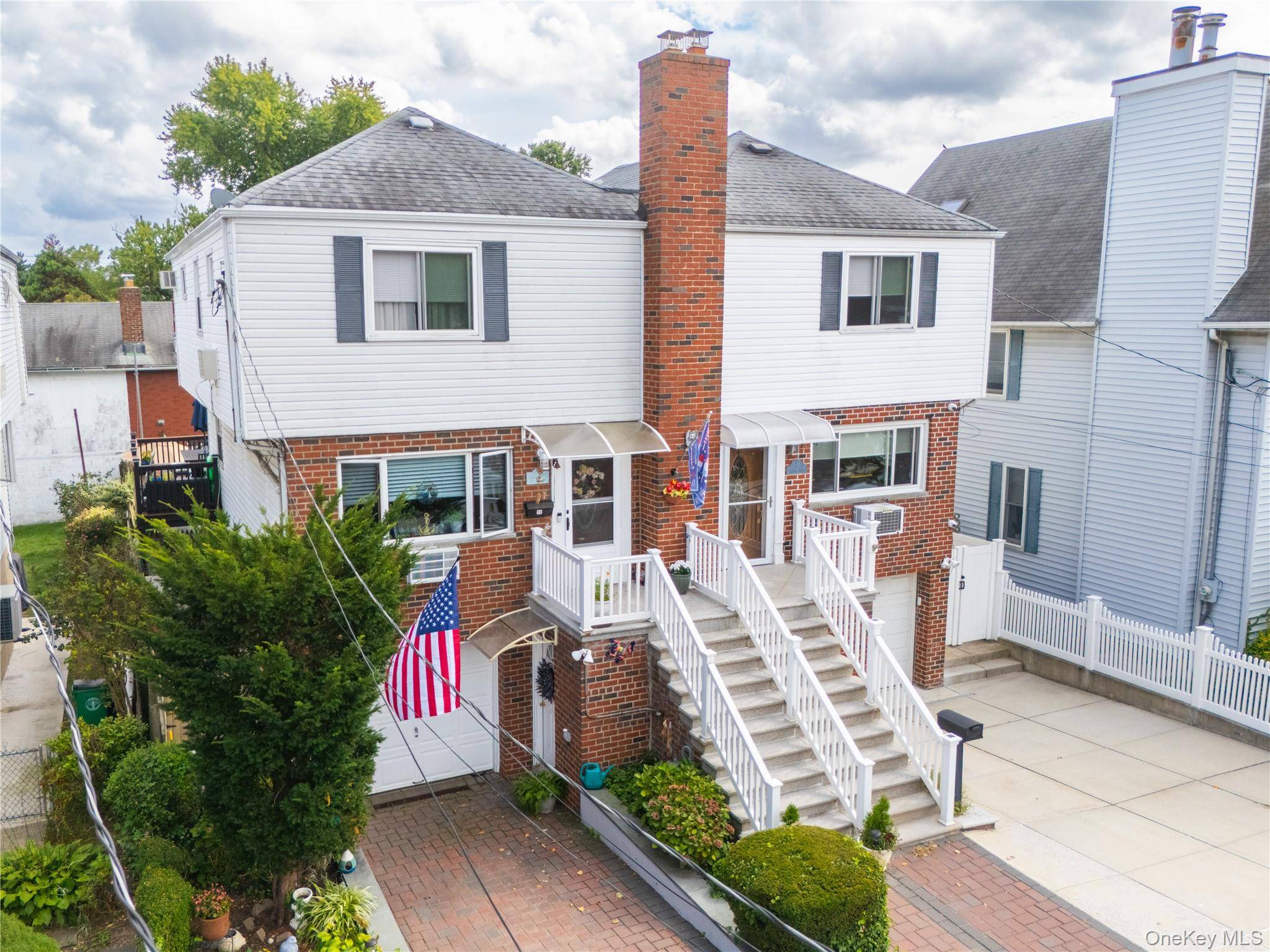 Charming and Meticulously Maintained Single Family Home in Prime City Island Location.