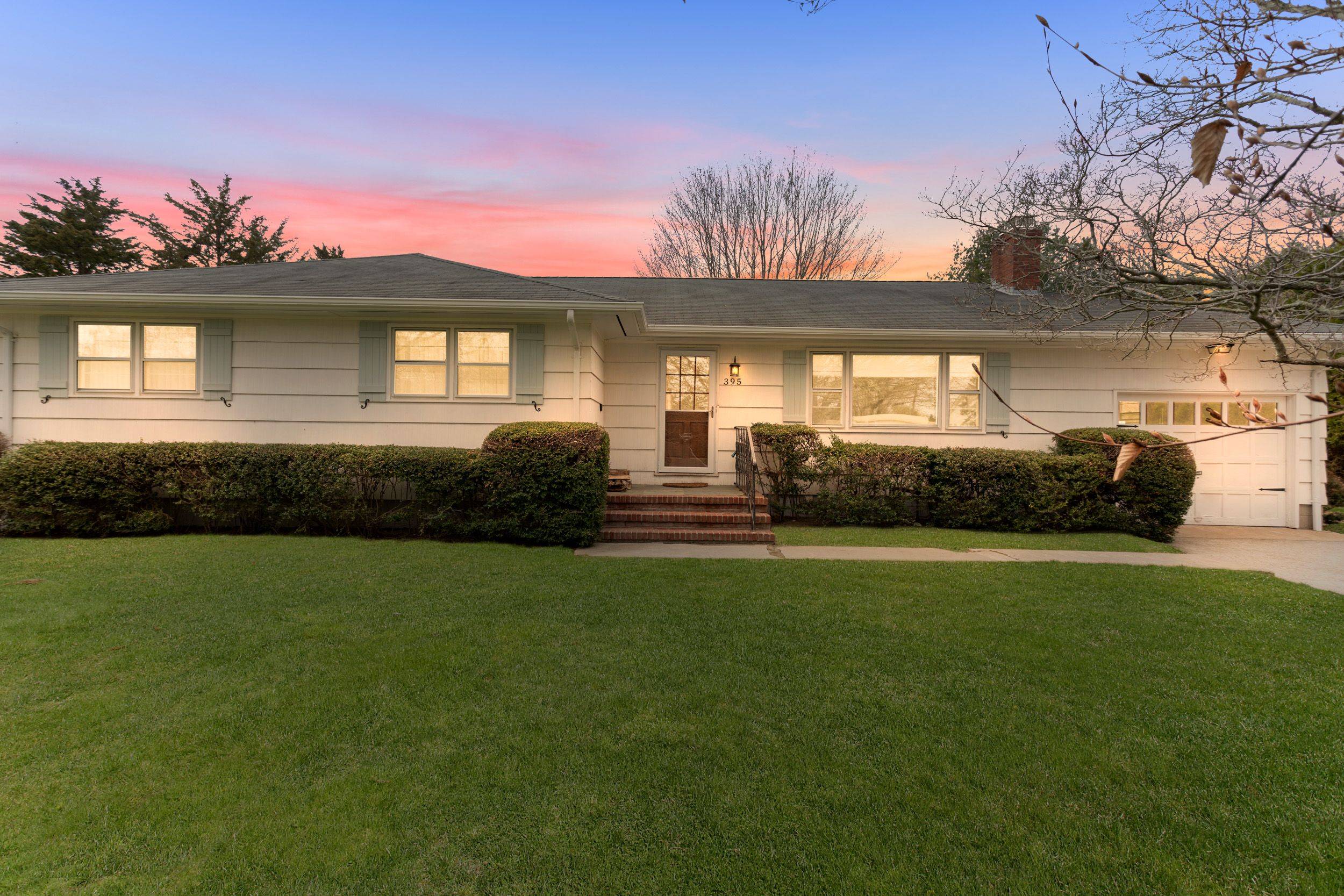  Fresh Renovation with a Perfect Location