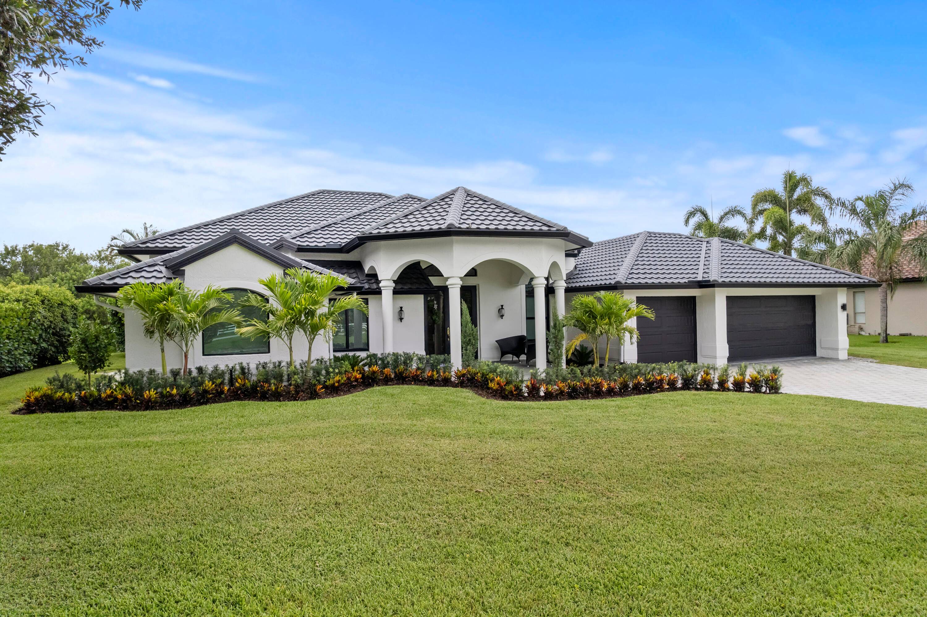 Welcome to 1340 SW Squire Johns lane, a beautifully remodeled 4 bedroom, 3 Bath single family home located in one of Palm City's most desirable neighborhoods.