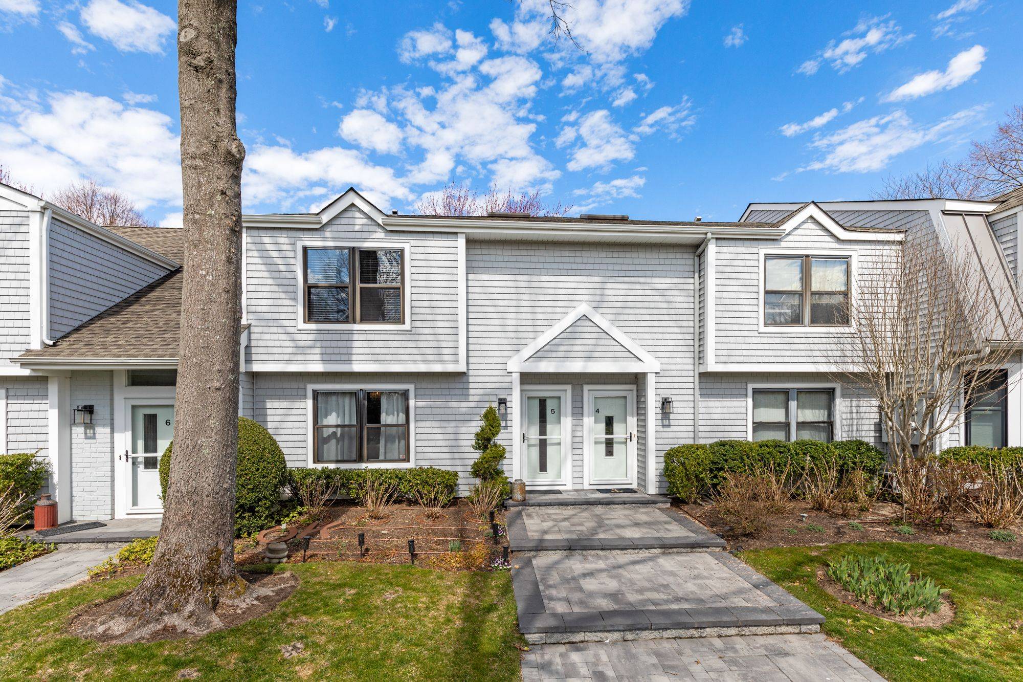Lovely Southampton Condo!