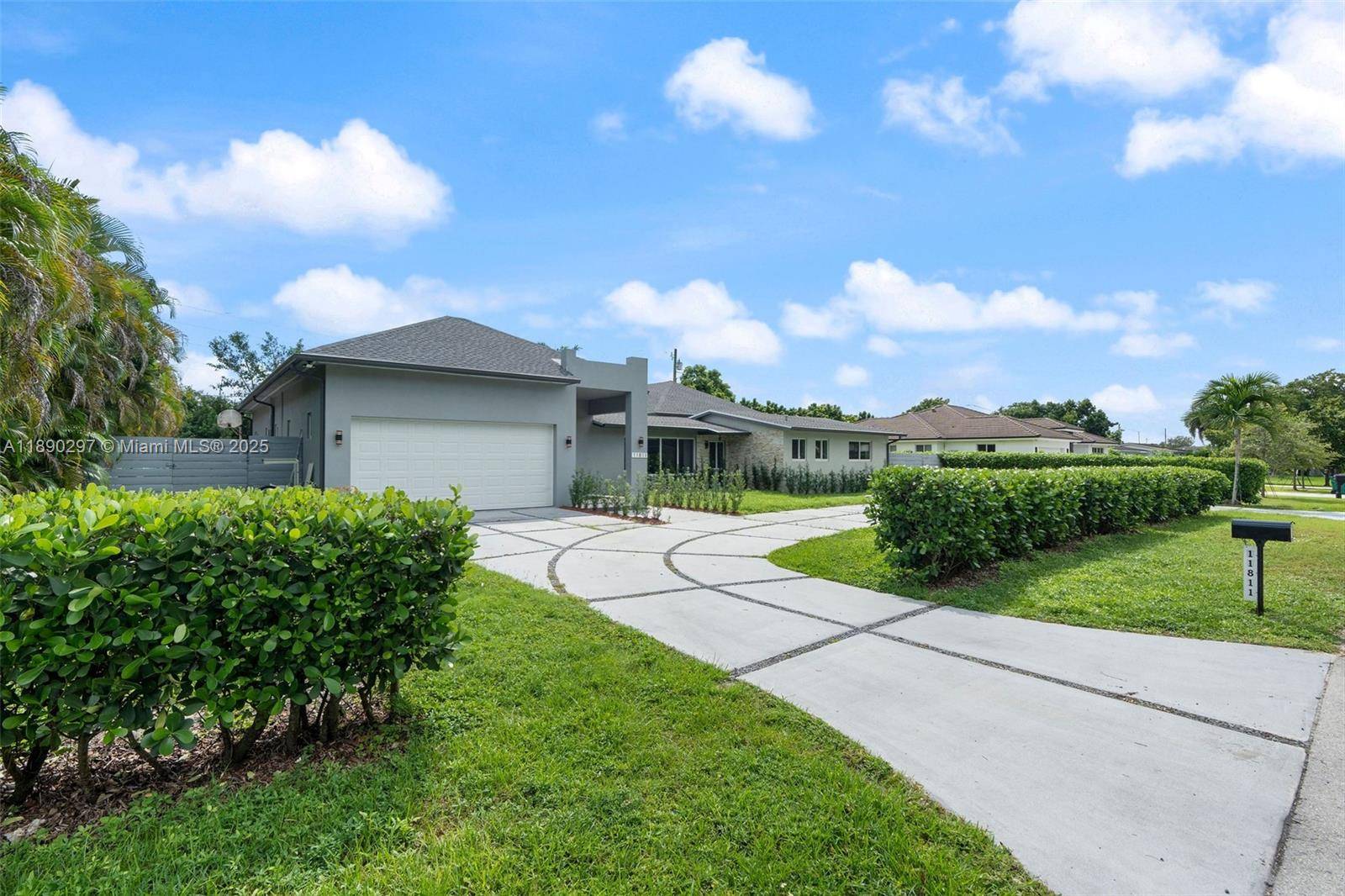 Beautifully remodeled 4 bedroom, 5 bathroom home in the highly desirable Kendalwood Estates, just outside the Pinecrest boundary.