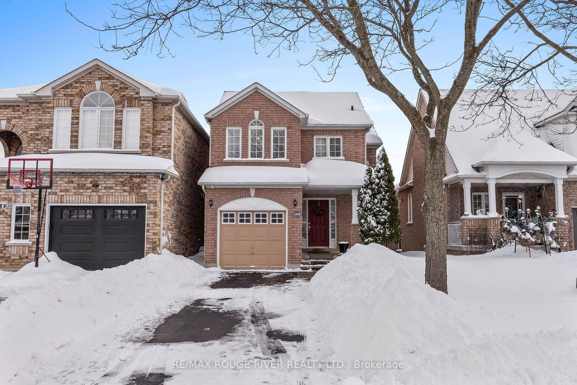 Welcome to this beautifully finished 3 bedroom home, located at the end of a quiet court in one of Whitby's most sought after, family friendly neighbourhoods.
