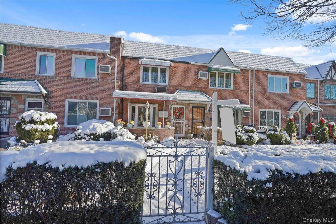 Welcome to this charming one family brick townhouse located just 1 2 block from Juniper Valley Park and 1 2 block to the express bus to Manhattan with convenient access ...
