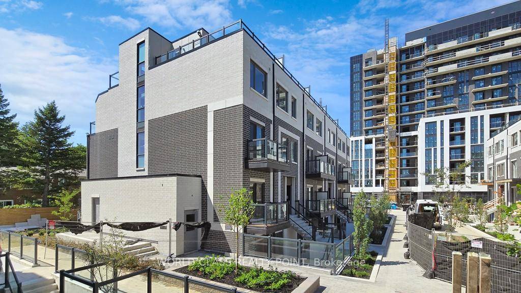 Brand New, Luxury Bright amp ; Spacious Condo Townhouse W 2 Bedrooms amp ; 2 Bathrooms With A Large Roof Top Terrace.