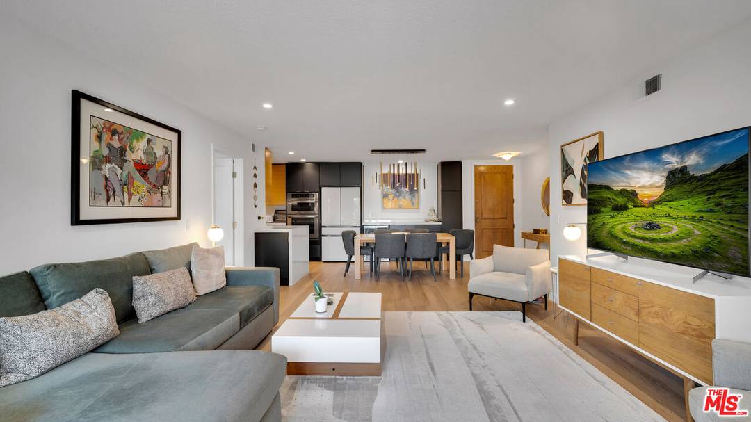 8601   Falmouth Ave 3BR Playa Del Rey La