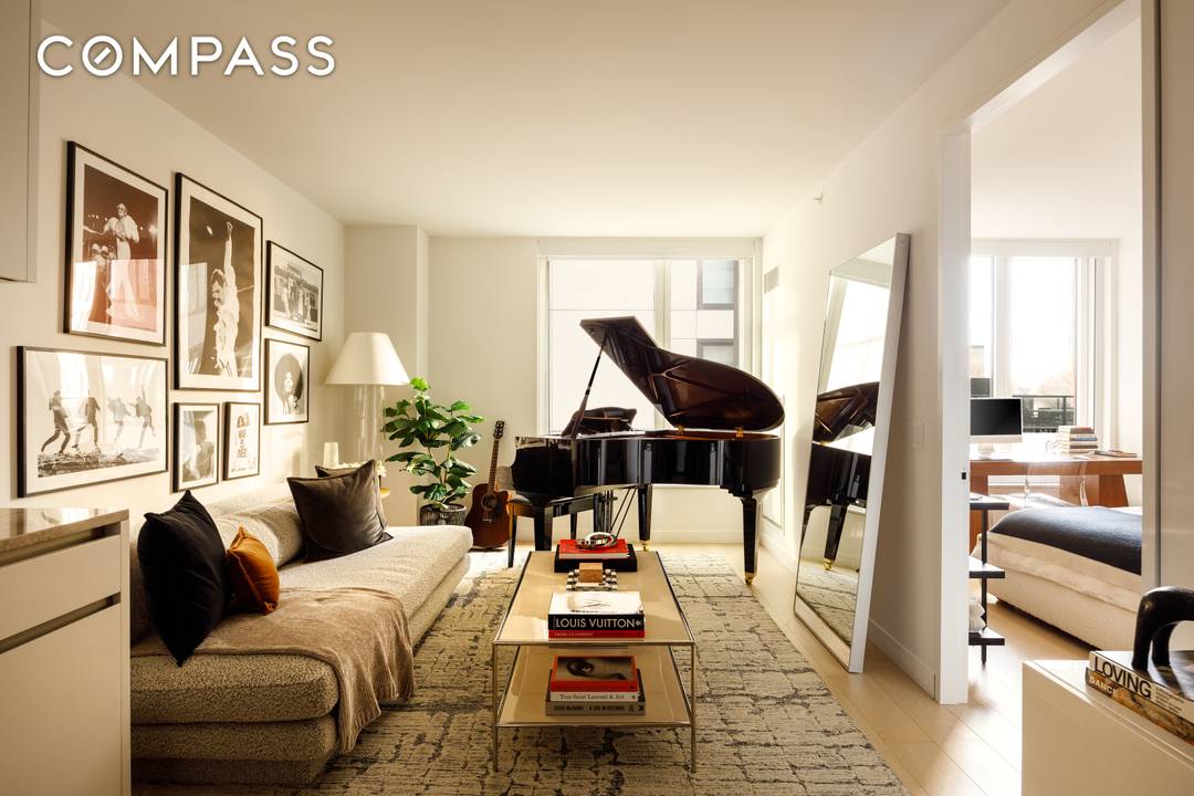 Welcome to 450 Washington, Tribeca s latest jewel along the historic waterfront.