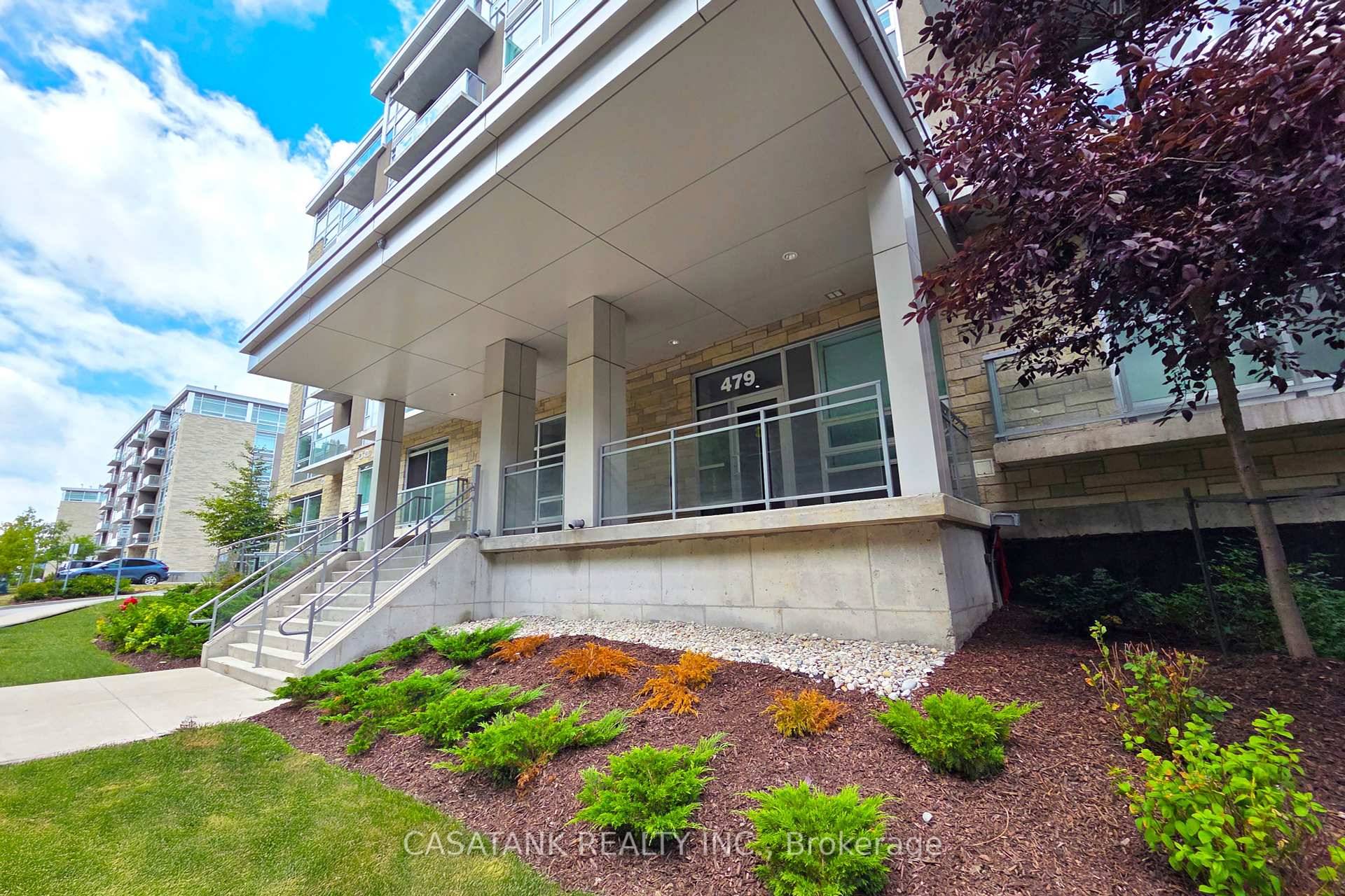 Welcome to your dream home located off the beautiful Hamilton Escarpment on Charlton Ave.