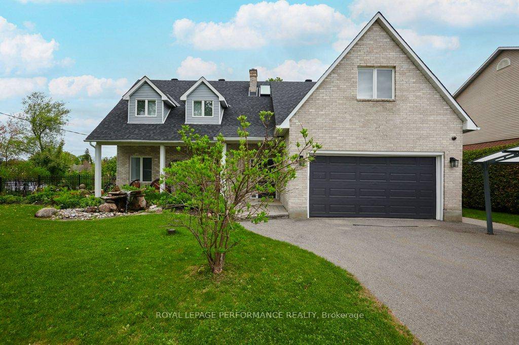 Discover the perfect blend of luxury, comfort, and breathtaking waterfront views in this stunning 5 bedroom, 5 bathroom home, just minutes from Manotick.