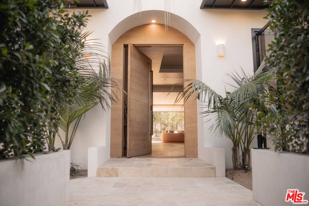 6546 Colgate Ave 4BR Beverly Grove La