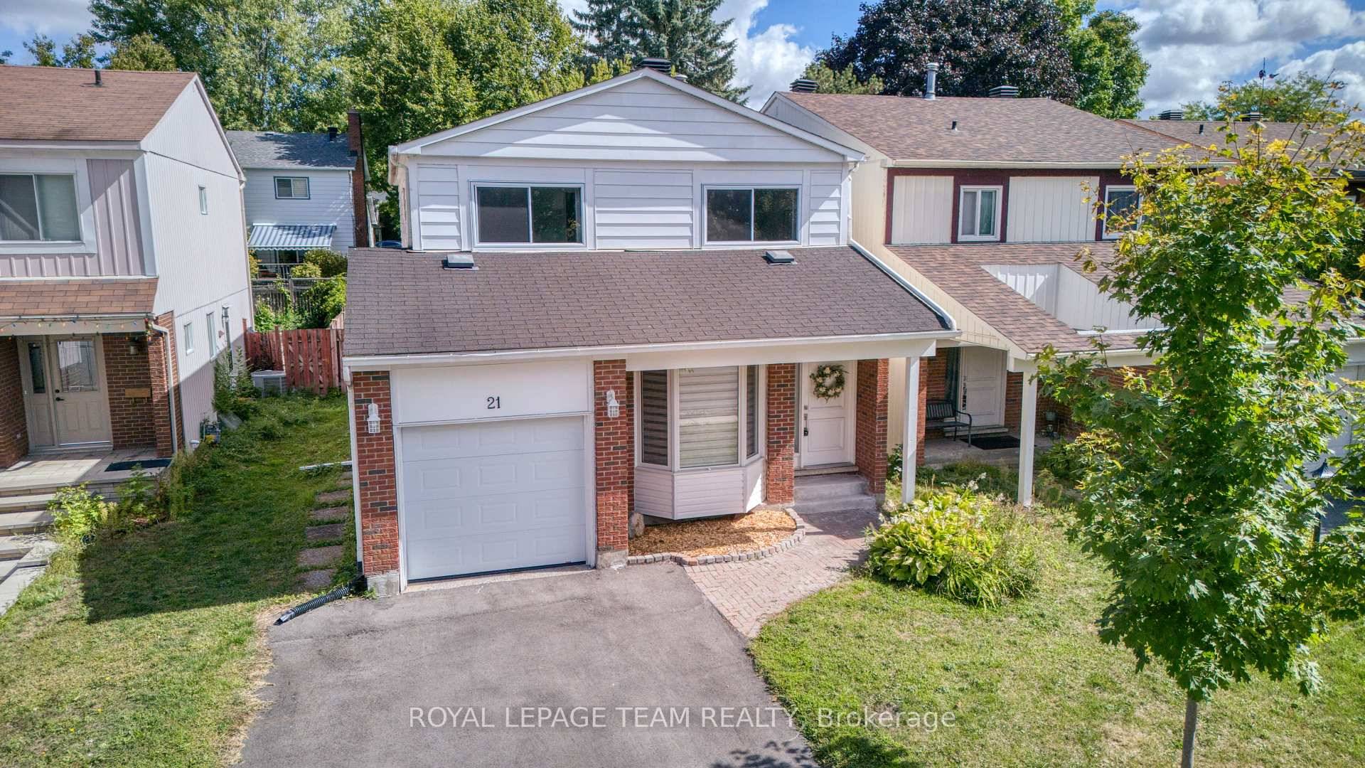 Completely renovated from top to bottom, this 3 bed 3 bath home delivers a new build feel in sought after Bridlewood ; an established, walkable neighbourhood with mature trees, great ...