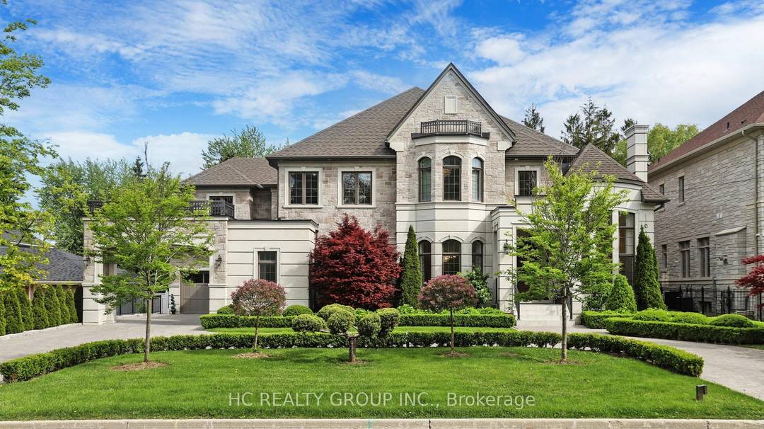 Stunning Custom Estate On Prestigious Denham Drive In South Richvale !