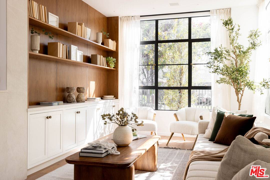 745 Sunset Ave 5BR Marina Del Rey La