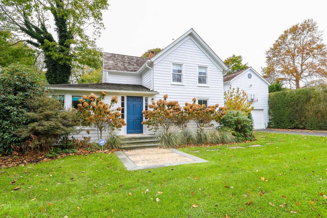 3 Bedroom Southampton Village Home