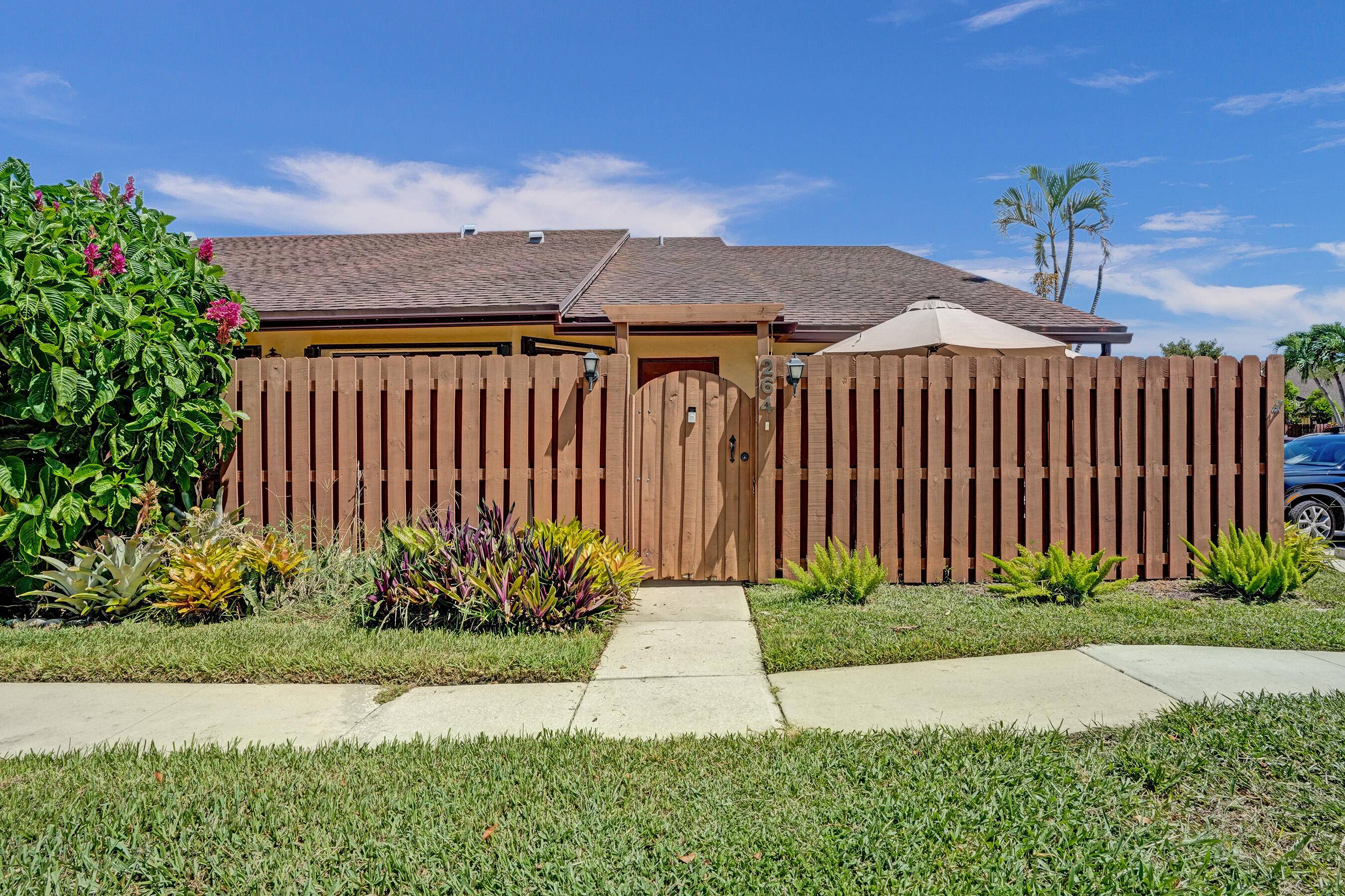 Beautiful villa is looking for new owners !