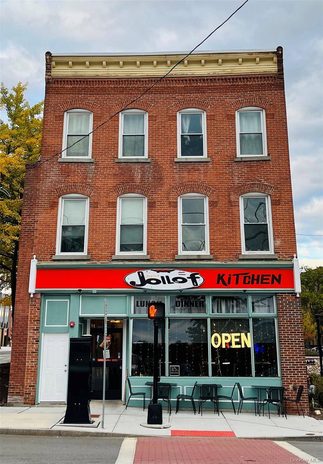 Discover endless potential in this mixed use standalone building, ideally located in the heart of Middletown s fast growing commercial district.