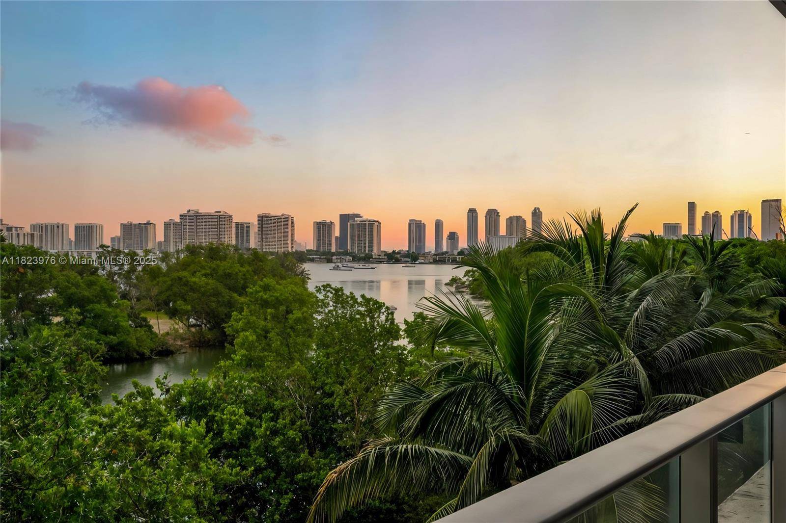 Stunning 3 bedroom 3 bath corner unit at the desirable The Harbour's line 01.