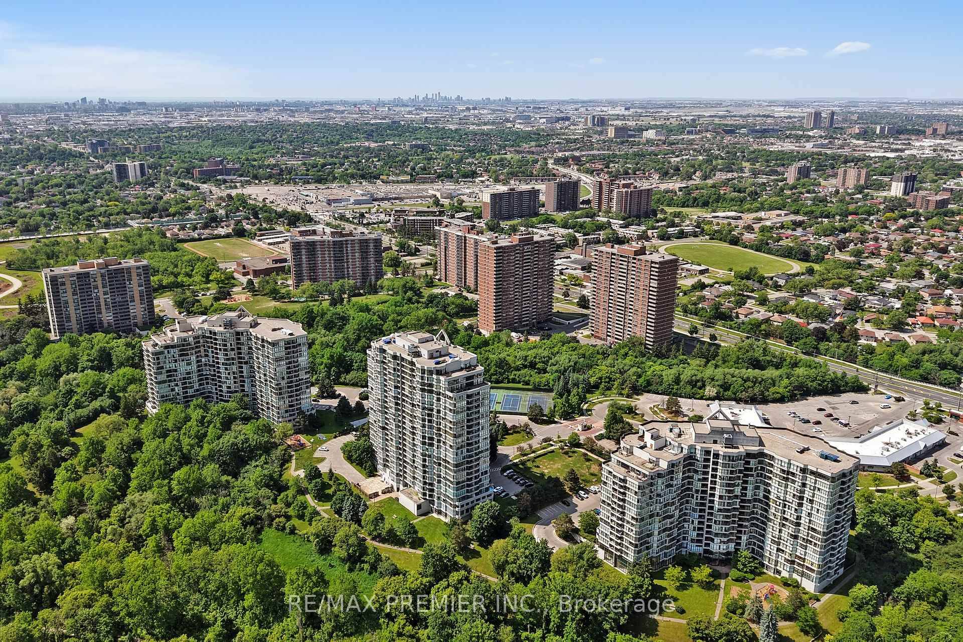 Welcome to Platinum on the Humber at 3 Rowntree Road, Unit 1406 !