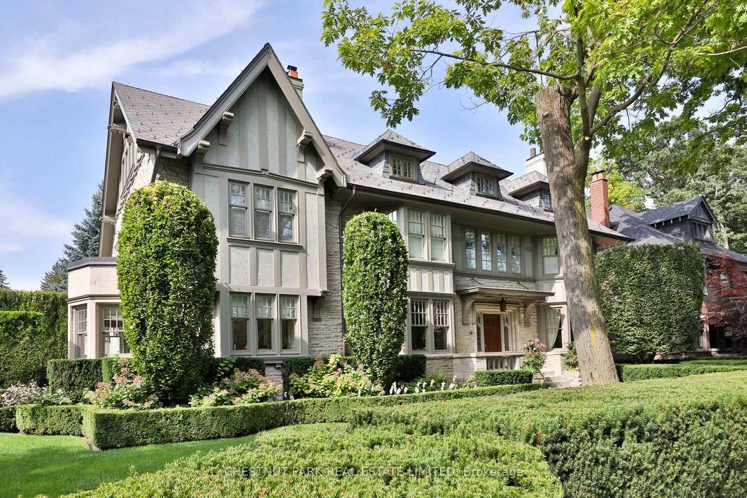 Nestled in one of Toronto's most coveted neighbourhoods, 170 Roxborough Drive stands as a testament to timeless elegance and architectural brilliance.