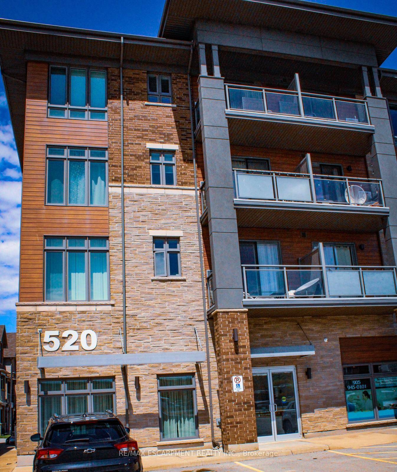 Grimsby By The Water Enjoy Vibrant Lakeside Living in this Highly Desirable Growing Community.