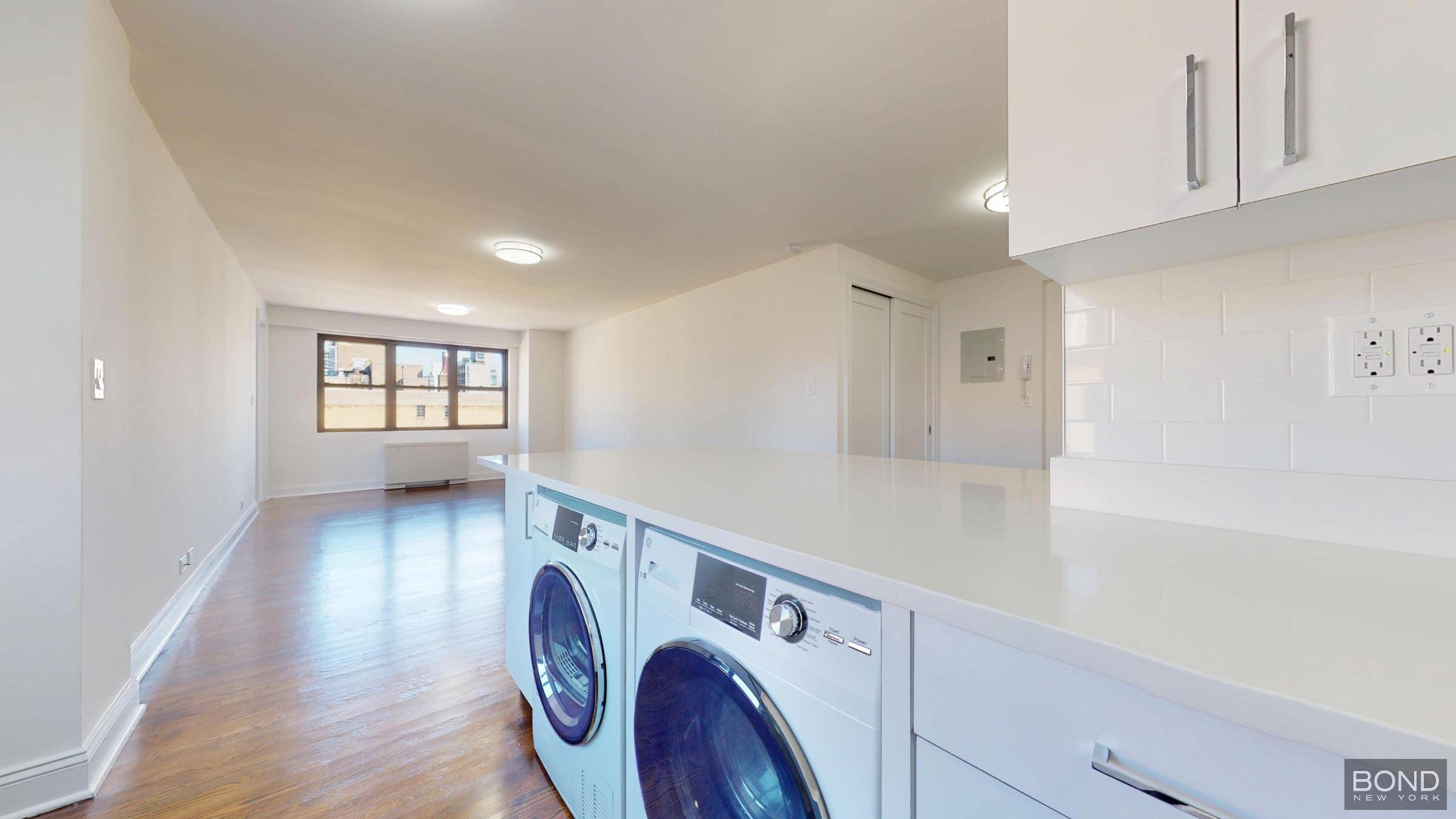 Large 1 bedroom in a well maintained doorman building !