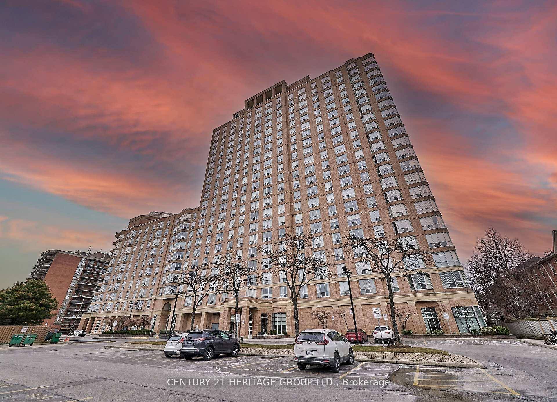 Experience the essence of East York living in this delightful 2 bedroom unit !