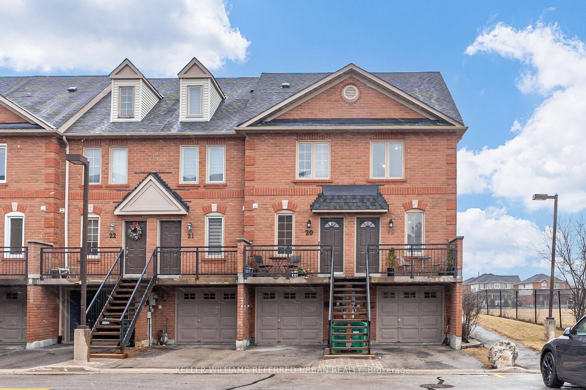End Unit Townhouse in Family Friendly Lisgar This end unit townhouse is located in the family oriented neighbourhood of Lisgar, Mississauga.