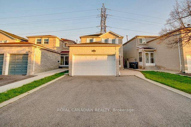Gorgeous Detached 3 Bedroom, 3 bathroom Home In Brampton.