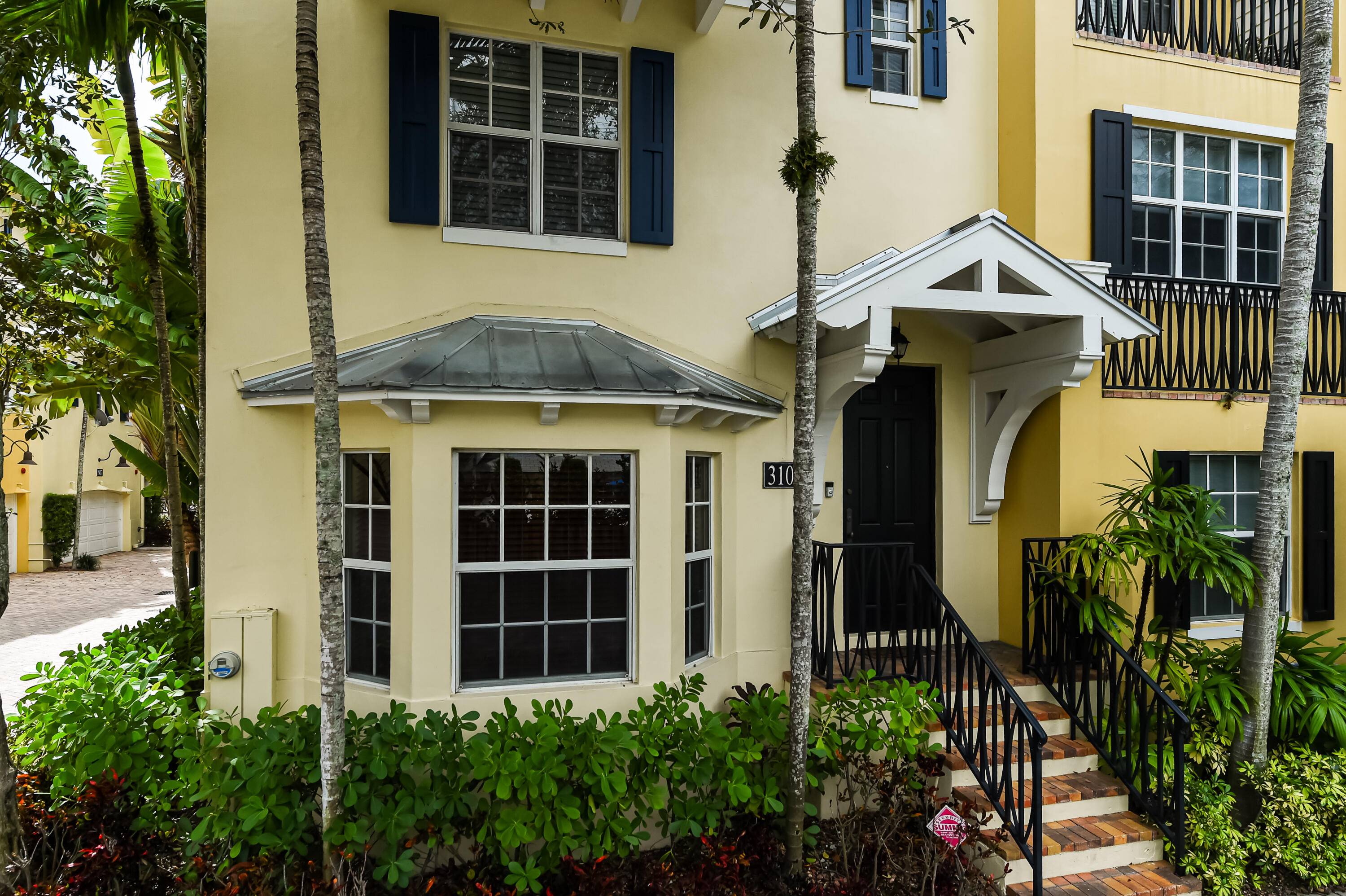 Nestled in the El Cid neighborhood, this beautifully renovated townhouse is one block from the Intracoastal.