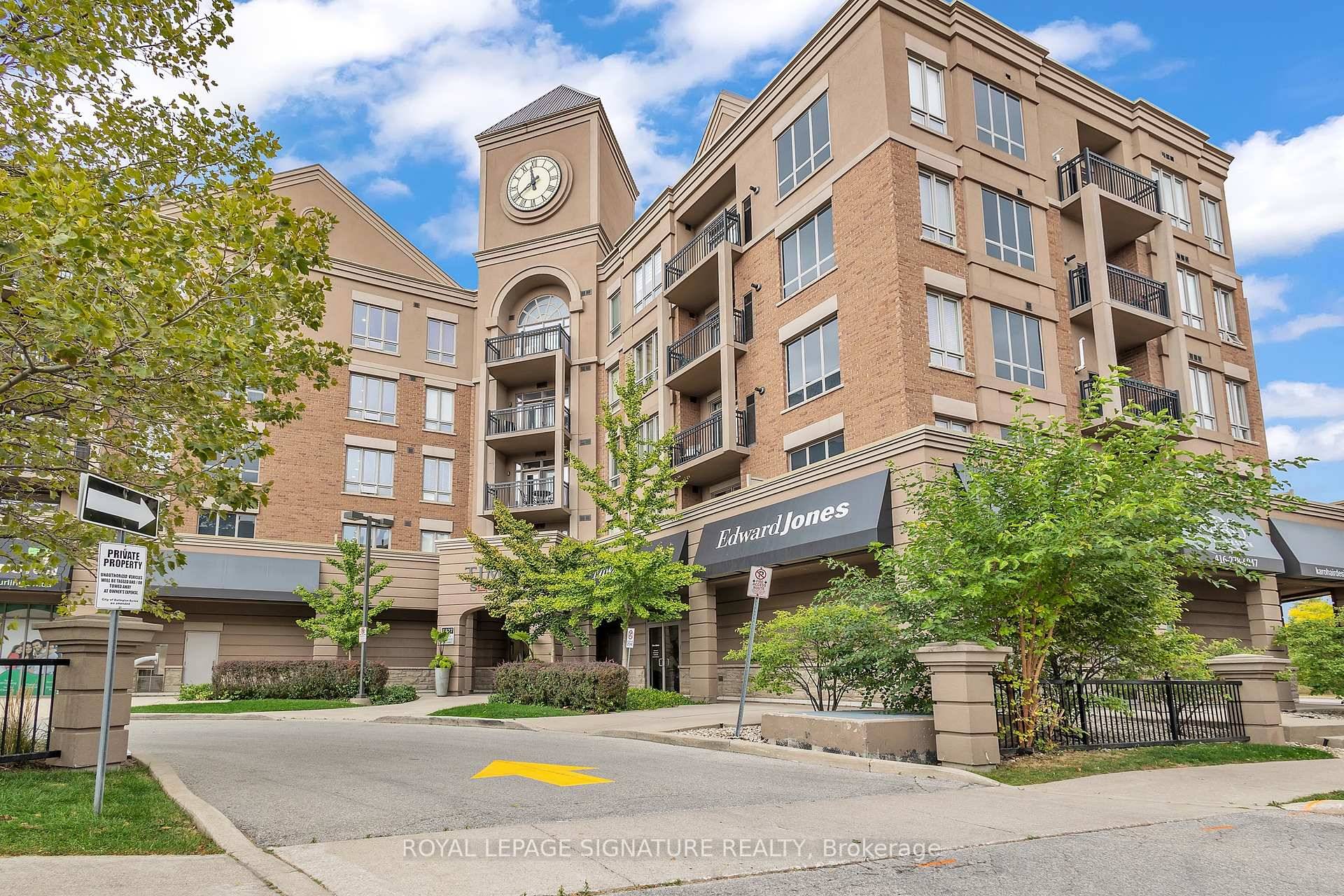 Welcome to this stunning top floor 1 bedroom, 1 bathroom condo in the highly sought after Orchard community's Times Square Condos, offering 619 square feet of thoughtfully designed living space ...