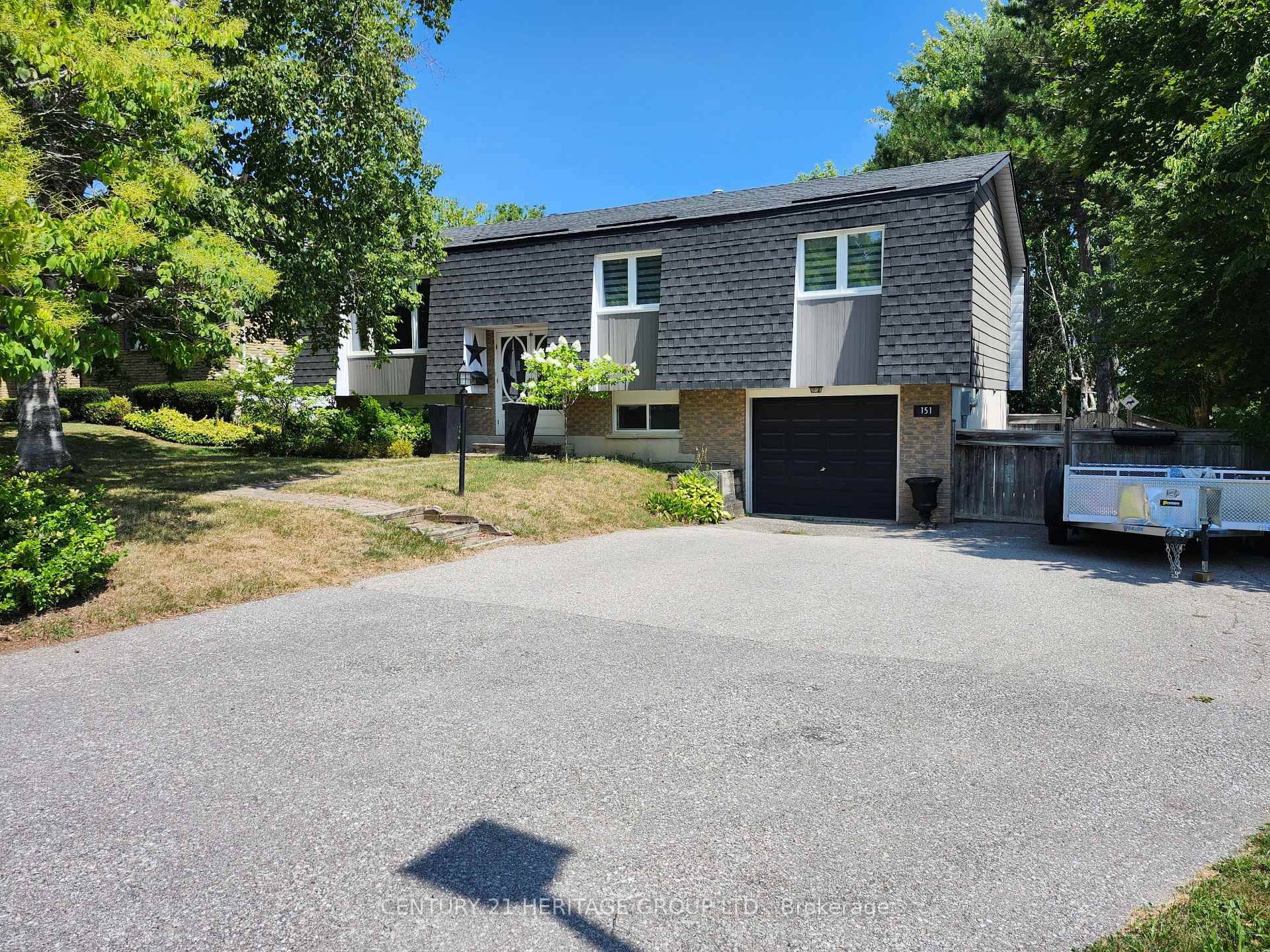 Perfect for families ! This 3 bedroom, 2 bathroom home offers plenty of space with hardwood floors, open concept living, updated kitchen and bathrooms, and a bonus lower level family ...
