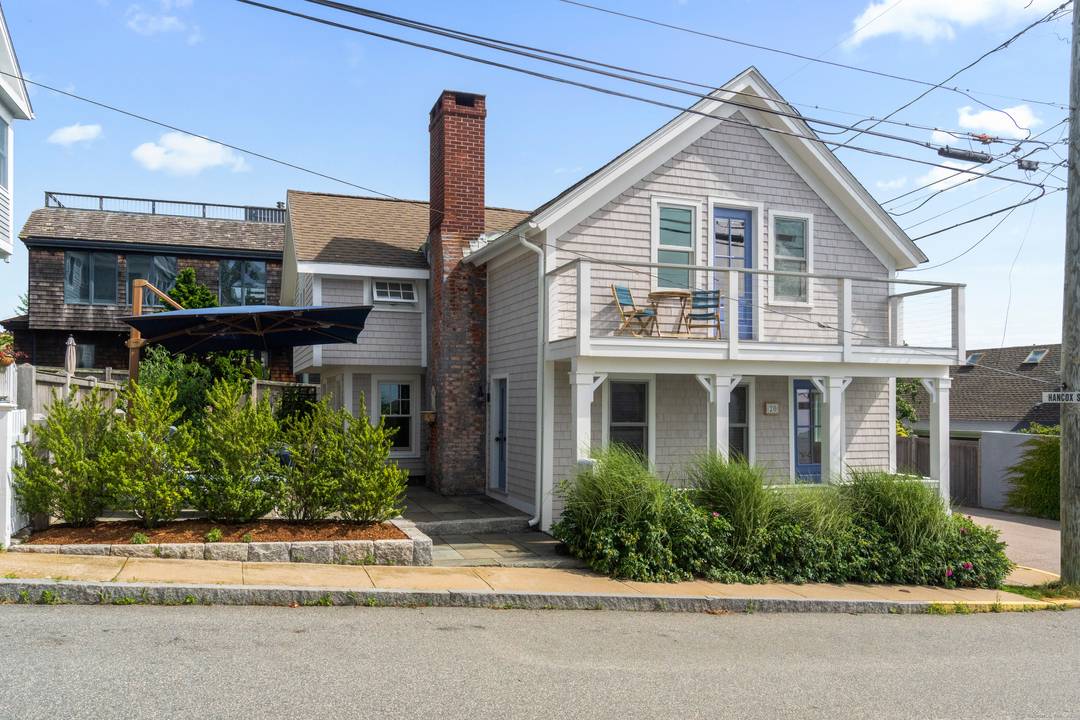 Stonington Borough A NEWLY RENOVATED rare gem.