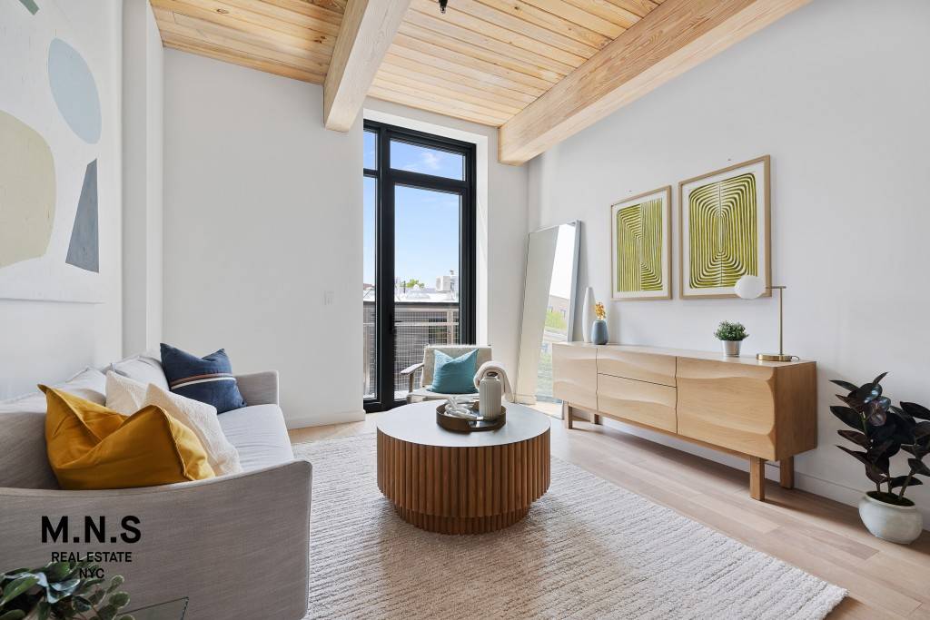 Closings are imminent ! Open daily, schedule your exclusive tour today !