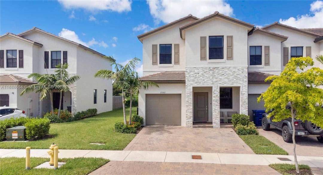 REDUCED AND BELOW APPRAISAL FOR A QUICK SALE !