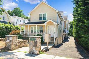 Comfortable, end unit townhouse in like new condition.